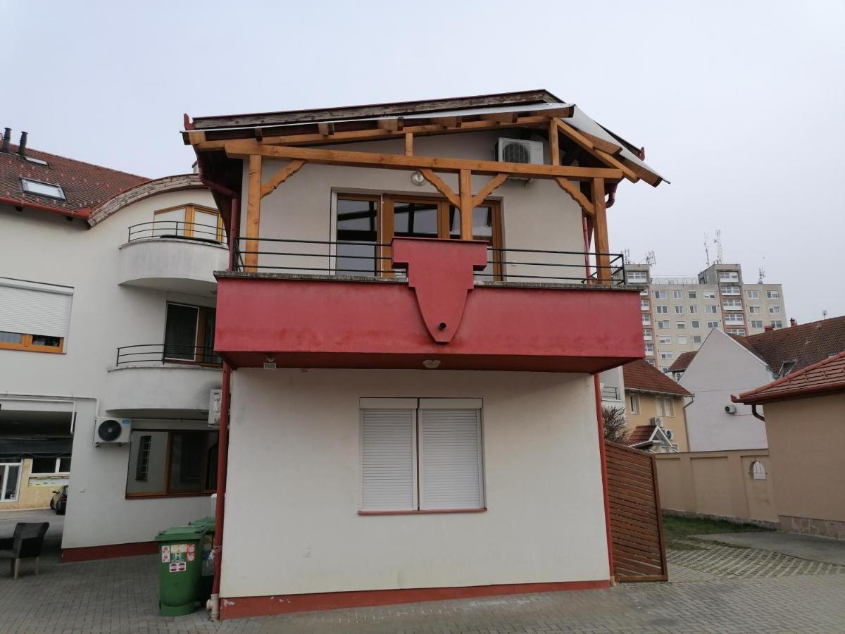 Betty-Major Apartman Hajdúszoboszló المظهر الخارجي الصورة