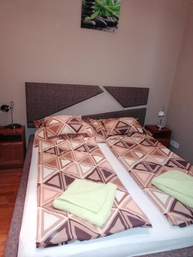 Betty-Major Apartman Hajdúszoboszló المظهر الخارجي الصورة