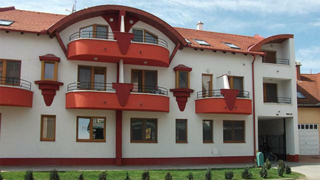 Betty-Major Apartman Hajdúszoboszló المظهر الخارجي الصورة